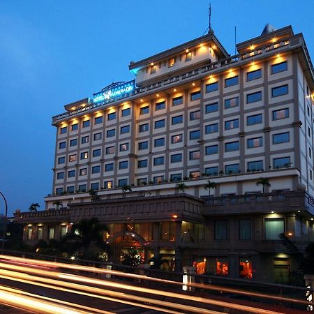 マハラジャ ホテル ジャカルタ エクステリア 写真